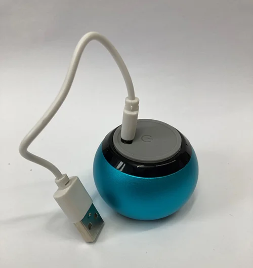 Mini bluetooth speaker — Mini bluetooth speaker (högtalare blåtand)