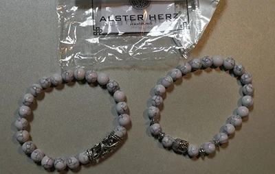 ALSTER HERZ — *ALSTER HERZ* Buddha Armband aus Lavastein oder Naturstein, Buddha Perlenarmband, zweiteilig