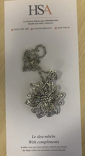 Fashion Simple Antique Big Flower Pendant Necklace Chain Long Necklace