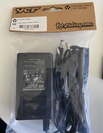 YCF — Chargeur batterie YCF50cc 12V 500mA