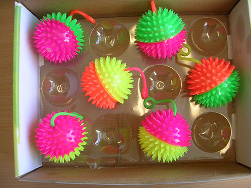 essaco — Flashing spiky ball