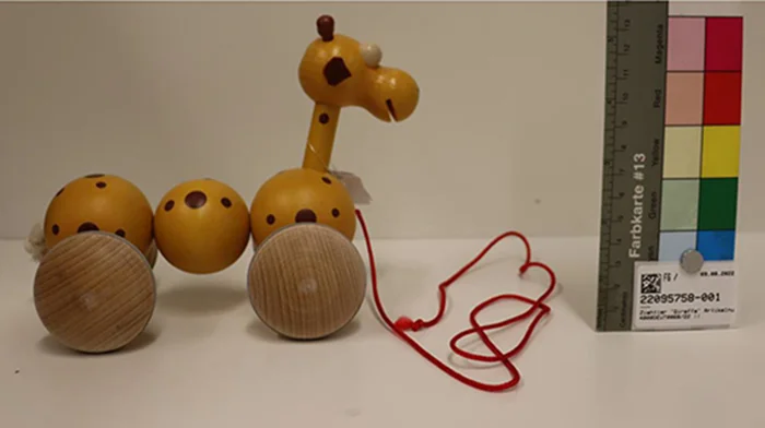 Pull-along Giraffe