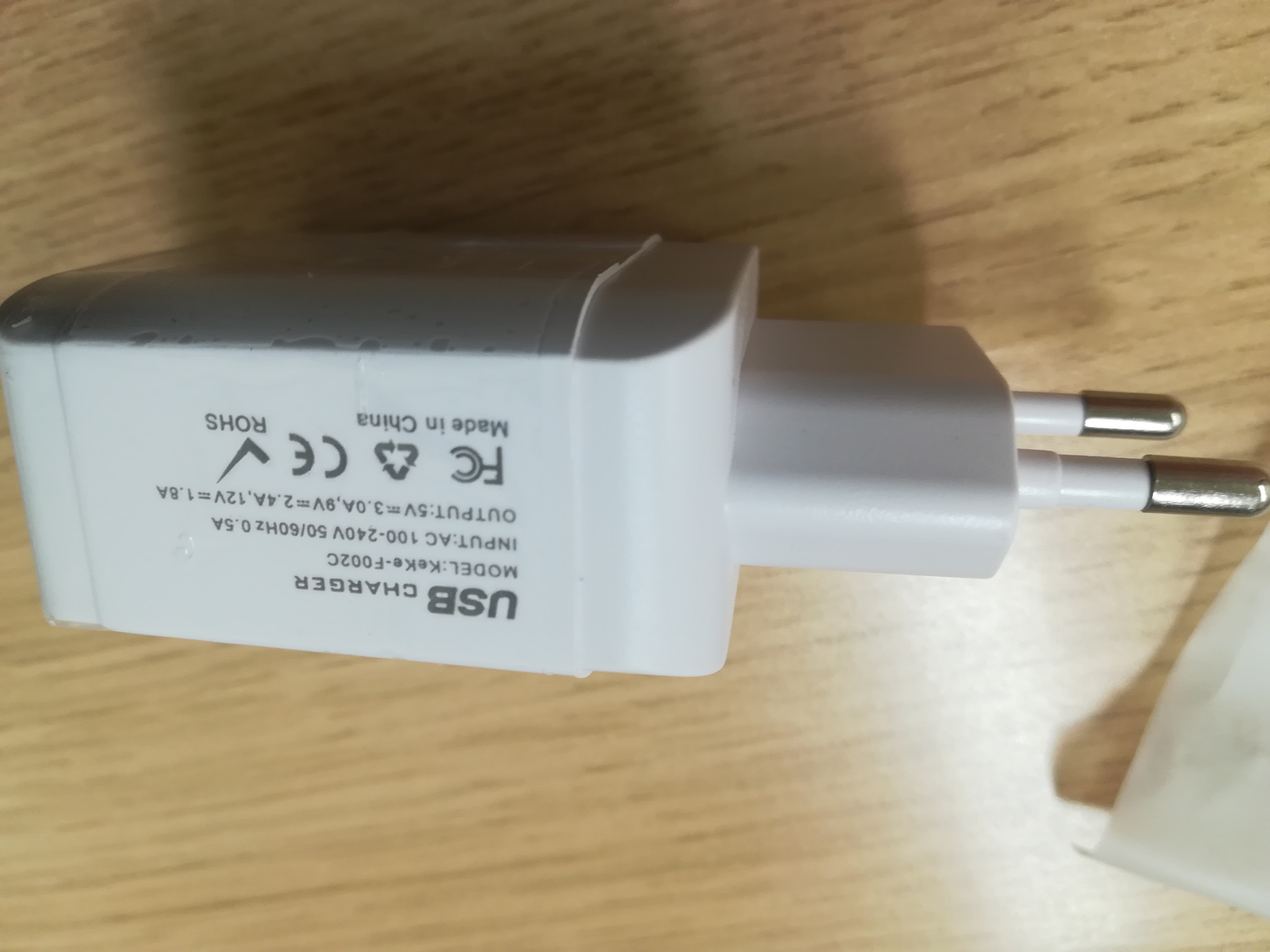 KeKe-F002C USB lādētājs