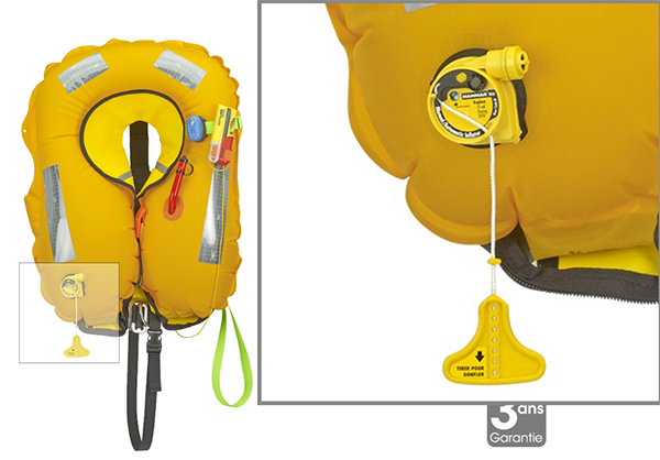 Accastillage diffusion by plastimo, Plastimo — Gilets de sauvetage équipés de l'ensemble déclencheur hydrostatique Hammar MA1 et cylindre CO2 ISI