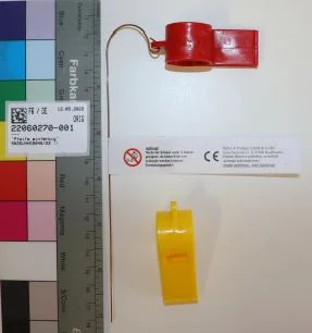 Toy whistle