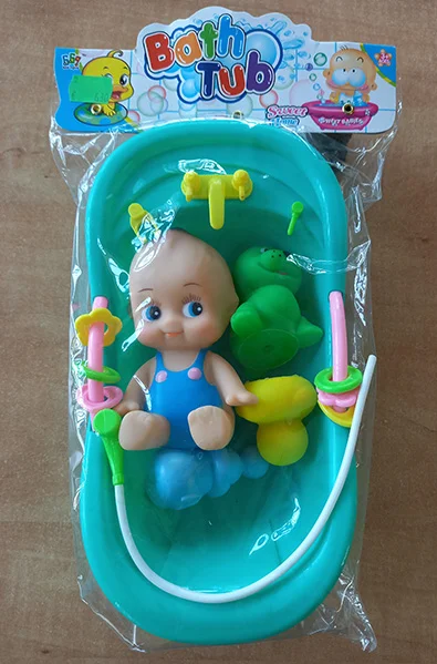669 TOYS — Bath with doll "Bath tub"