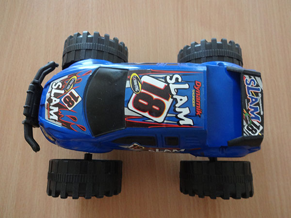TOYS — Dynamic Thunder Slam 18