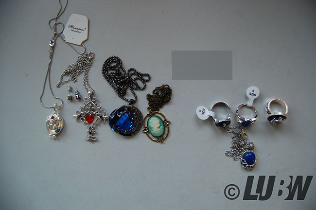 XHBTS — XHBTS 10 Set Ersetzen Sie die Vampire DIaries Daywalking Katherine Saphir Kristall Anhänger Halsk.