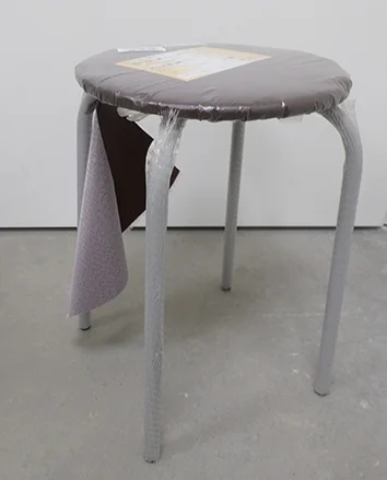 NEW Victoria — Round metal kitchen chair „Titanas – šokoladas“