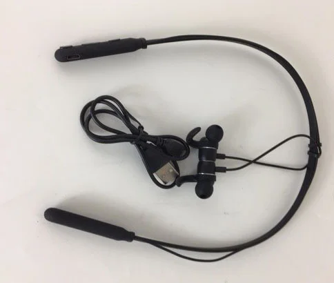 InnovaGoods — Magnetiska trådlösa träningshörlurar / Magnetic Wireless Sports Earphones