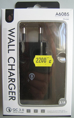 Qualcomm — WALL CHARGER QC 3.0 (on the packaging), FAST CHARGER (on the product)