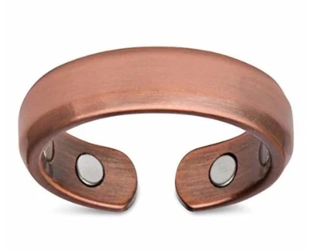 4 Couleurs Thérapie magnétique Titane Conception de bague en acier pour soulager la douleur Arthrite