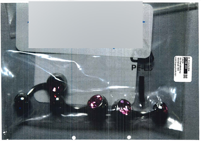 Navel piercing "bananas with two pink stones"