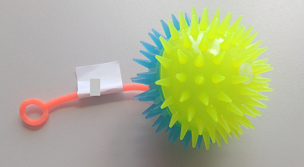Pileczka swiecaca