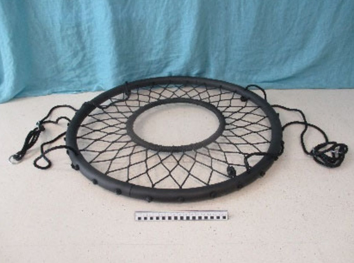 Nordic Play — Round Swing with net