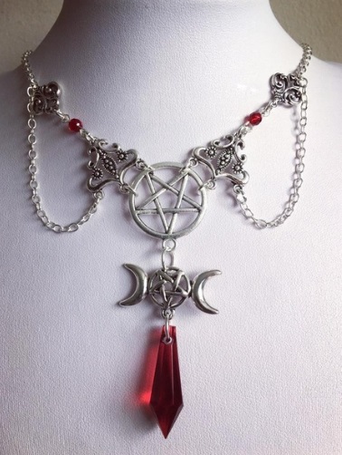Black or Red Triple Moon Necklace Occult Pagan Wicca,Wiccan Triple Moon Goddess Pendant Necklace Pen