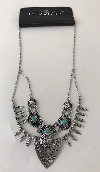 Fvermecky — Bohemian Carved Turquoise Fringe Necklace