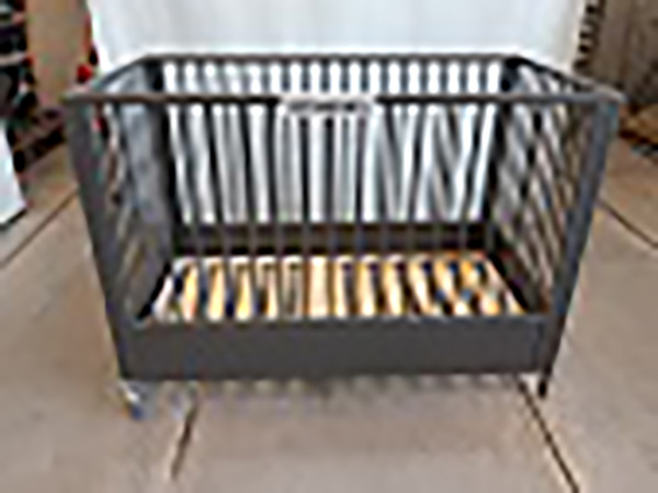 Coming Kids — Babies' cot