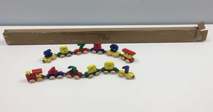 Small Foot Company — Train with numbers and magnets
