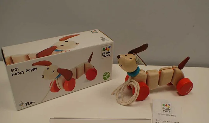 plan toys — happy puppy