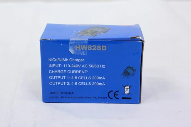 H — NiCd / NiMh Charger