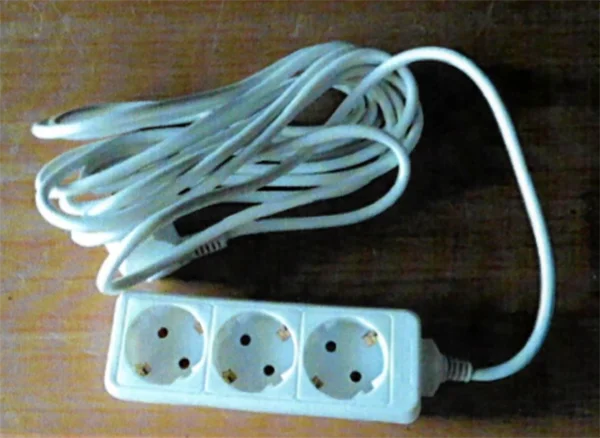 Start — Mains extension lead