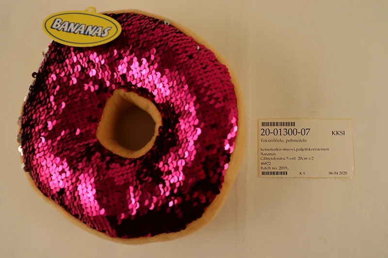 Bananas — Plush toy with sequins