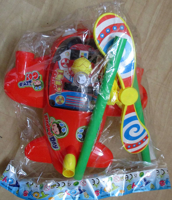 TOYS Group — Samolot Pchacz