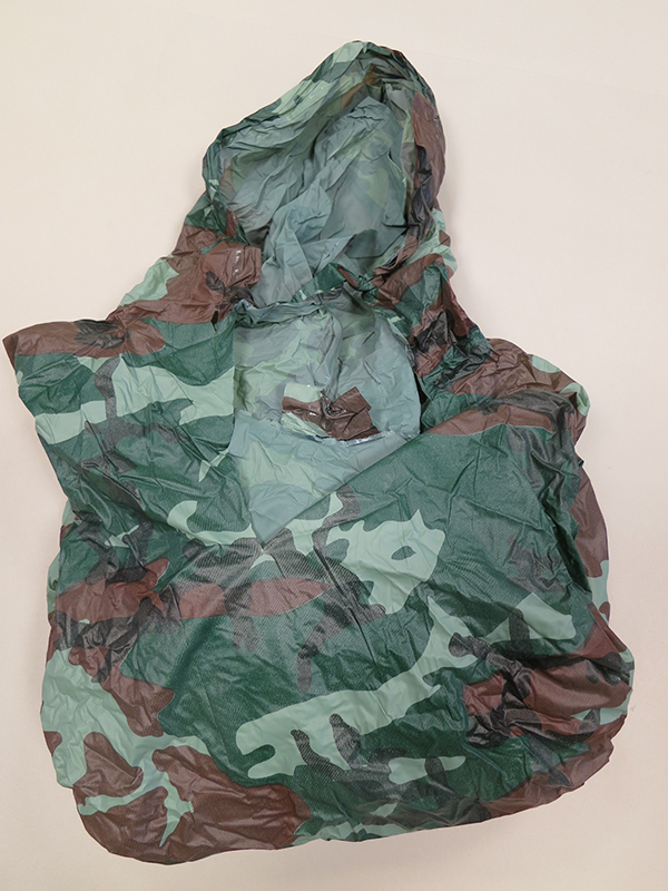 Mil-tec tactical & outdoor products — Vinyl poncho 0,15 mm Vinyl Poncho 0,15 mm