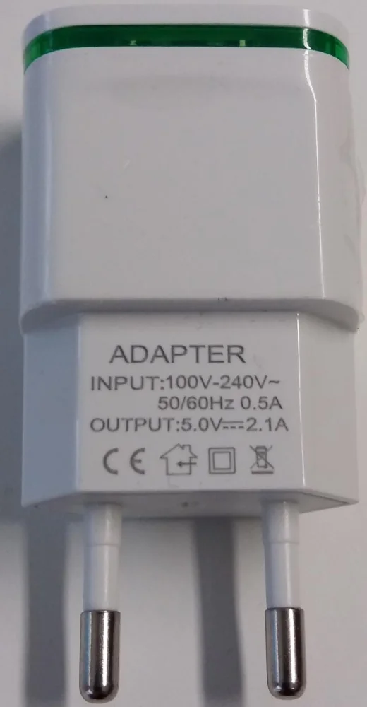 XEDAIN — 2 USB ports fast charging adapter