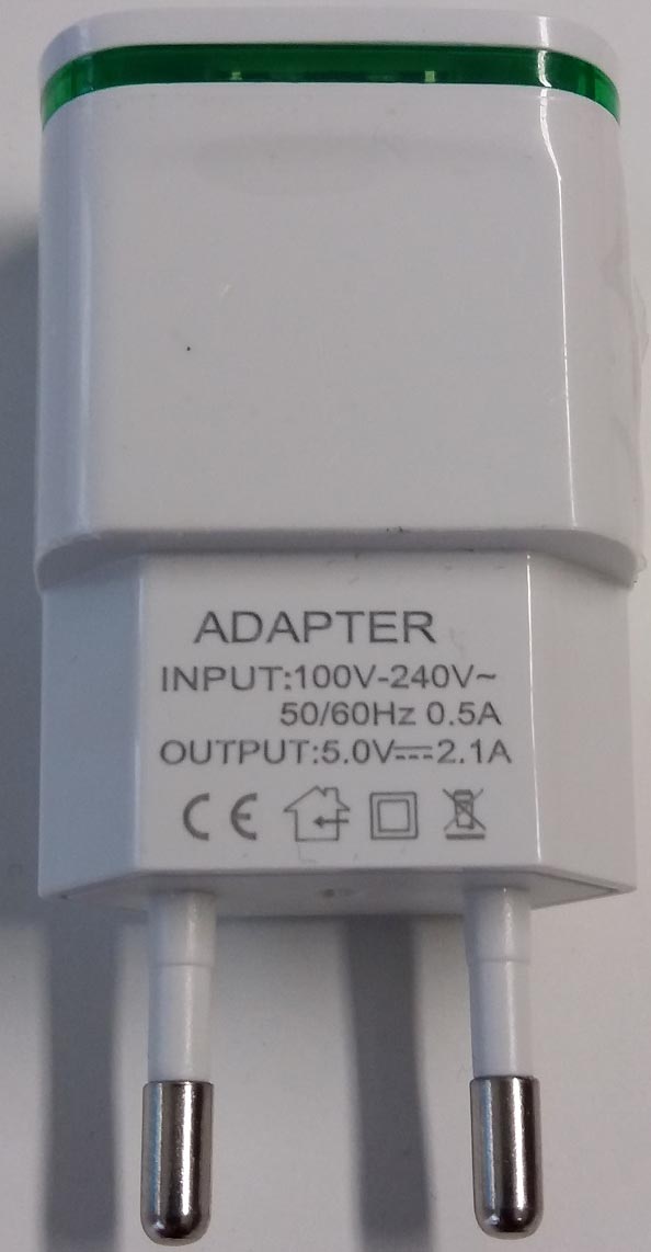 XEDAIN — 2 USB ports fast charging adapter