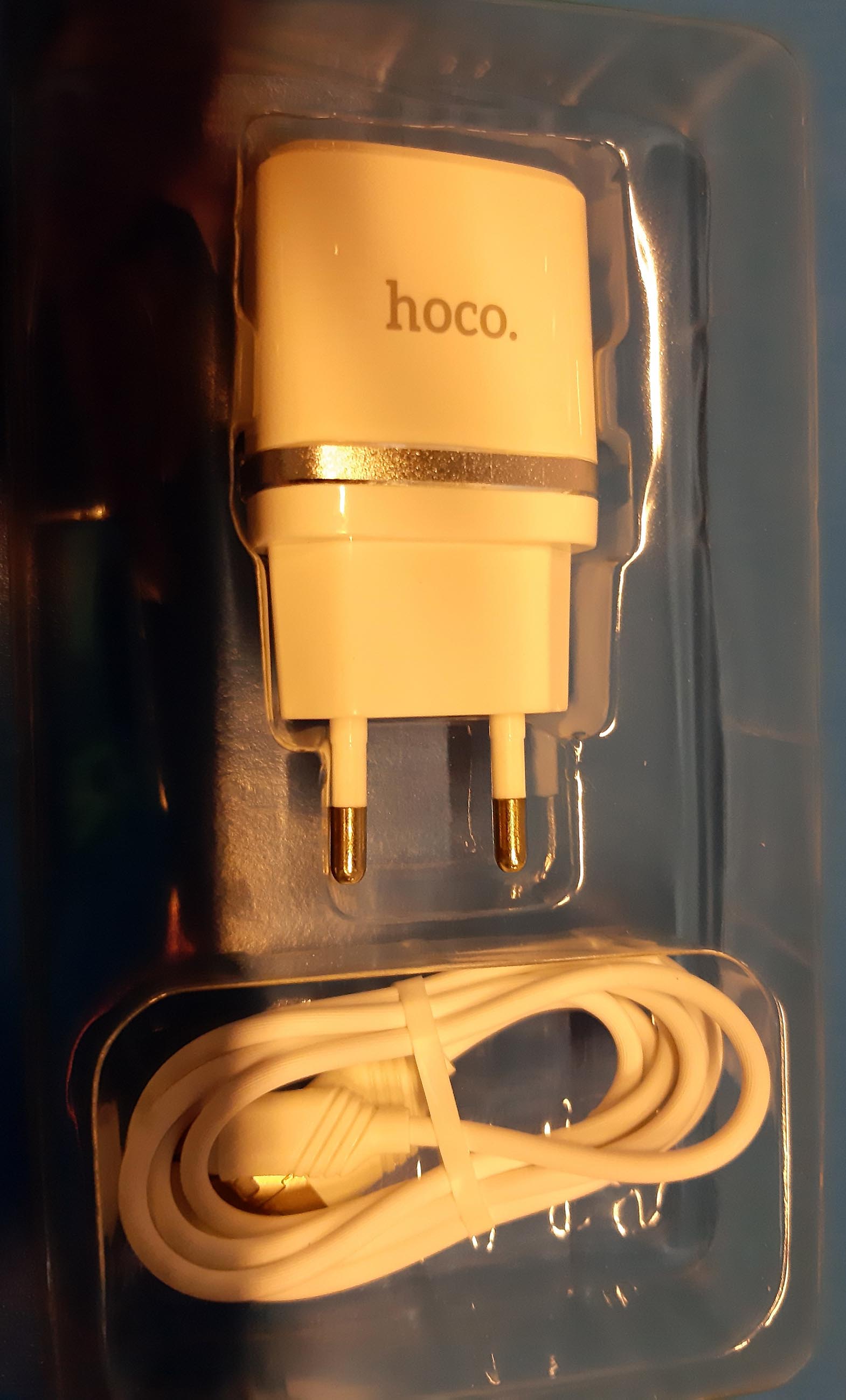 hoco. — Smart USB Charger