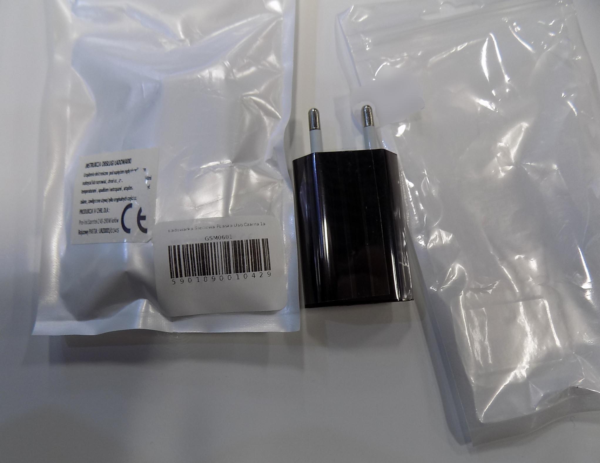 Ladowarka sieciowa plaska USB czarna 1A
