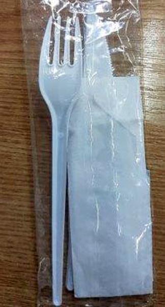 Plastic fork