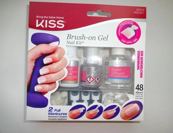 KISS — Brush – on Gel Nail Kit