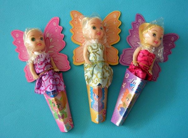 Amiable girls — Plastic doll