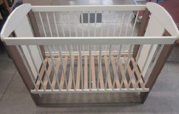 Klups — Children's cot