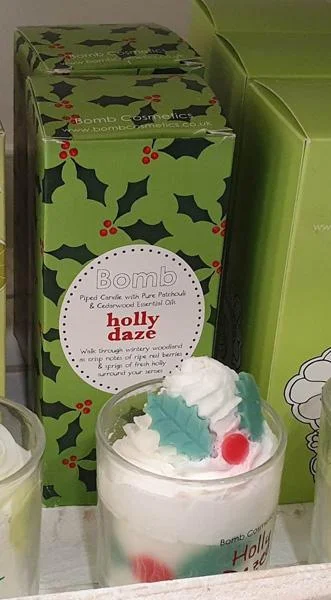 Bomb cosmetics — Holly Daze