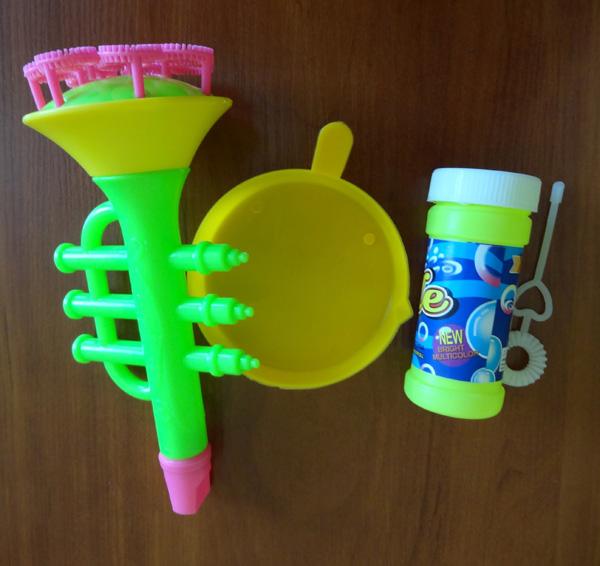 XT — TOYS