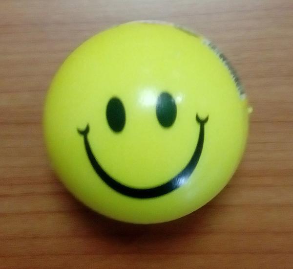 Keycraft — Smiley face ball