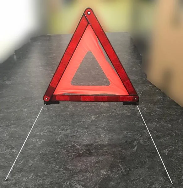 K Classic / DYNAMIC — Warndreieck / Warning Triangle