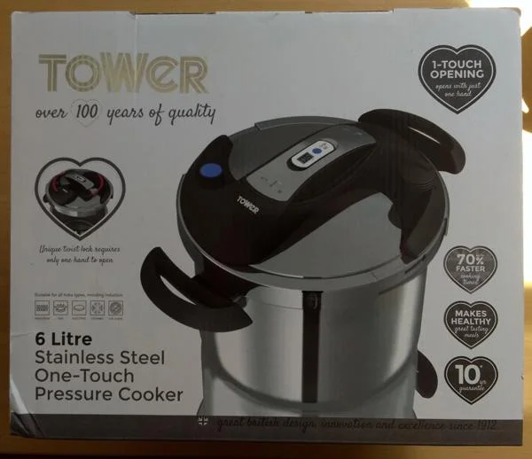 TOWER — Stainless Steel One-Touch Pressure Cooker