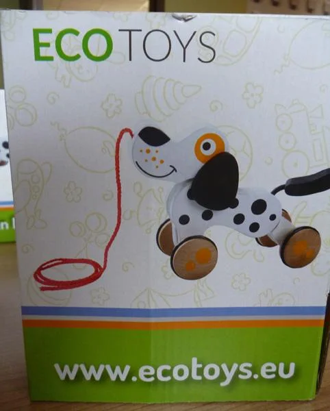 ECOTOYS — Drewniany piesek na sznurku