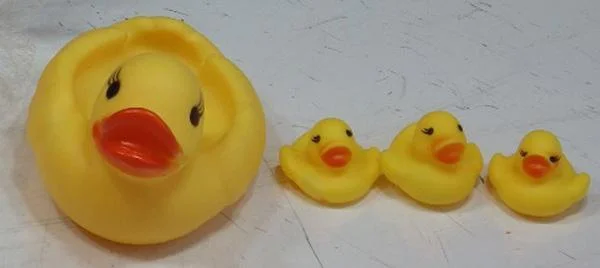 4PC RUBBER SQUEAKY YELLOW DUCK SHOWER BATH