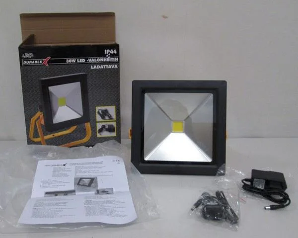 Lexxa — 30W LED valonheitin