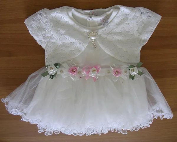 BULSEN — Babies’ clothing set