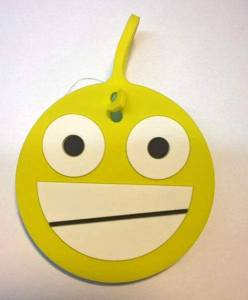 Luggage tag, Smiley