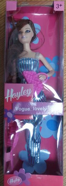 Hayley / Daffi — Vogue lovely girl