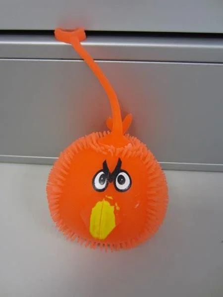 QUE GUAY — Puffer balls