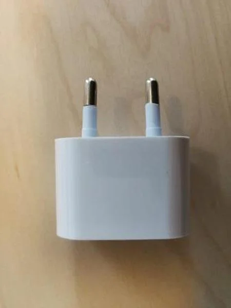 Flextronics (COUNTERFEIT) — Charger